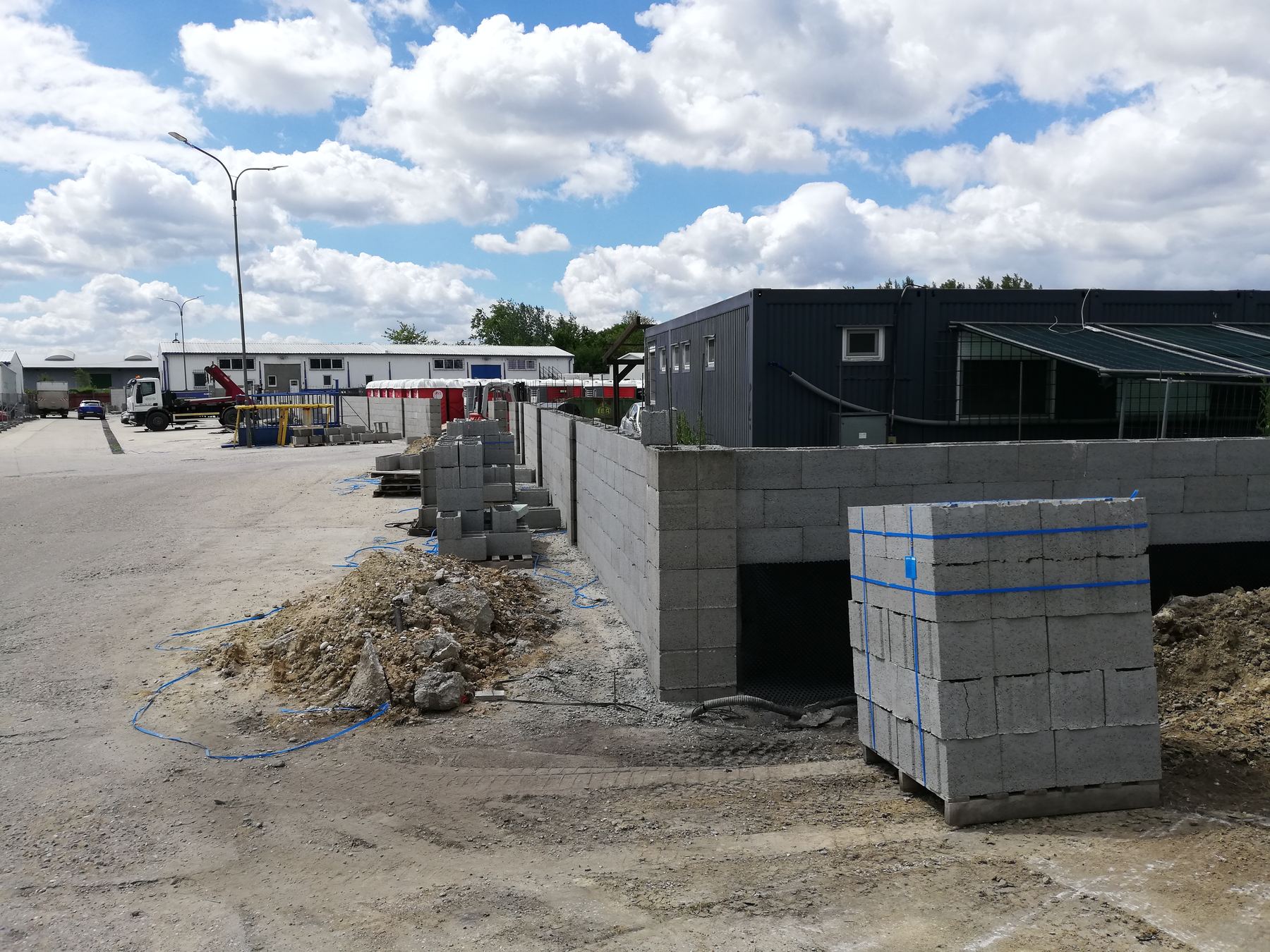 Plot z betónových tvárnic – 120 m (Bratislava) – náhľad 2